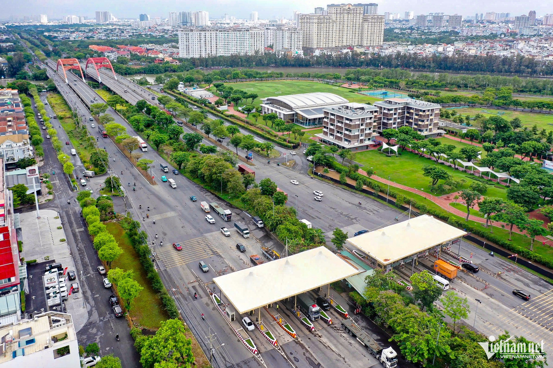 hcm city2.jpg