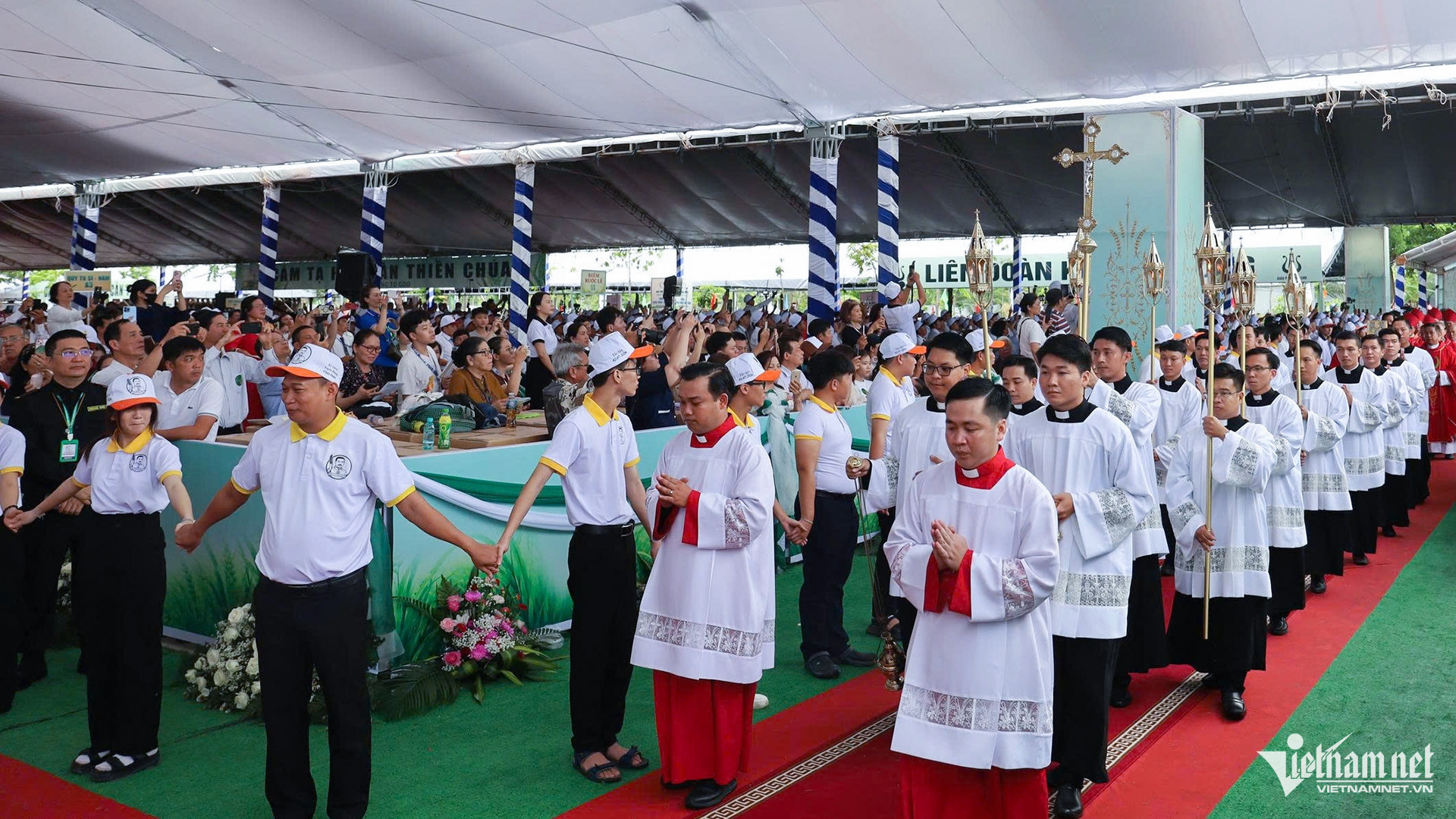 tac say church5.jpg