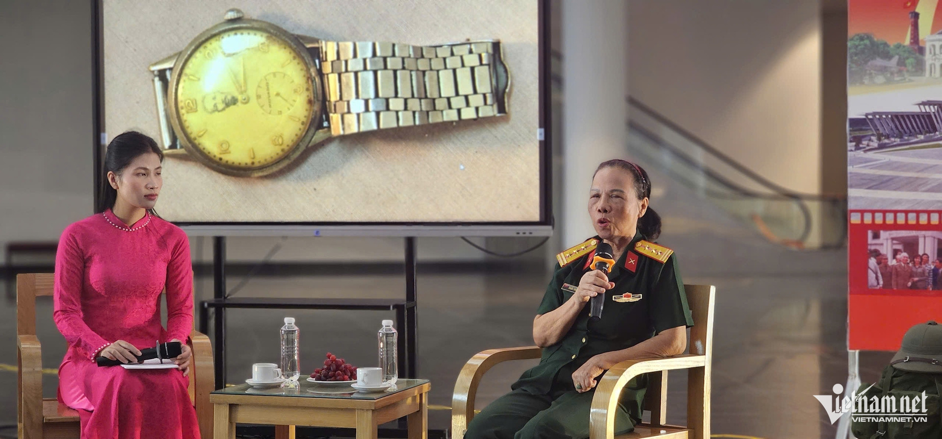 dong ho thuy si.jpg