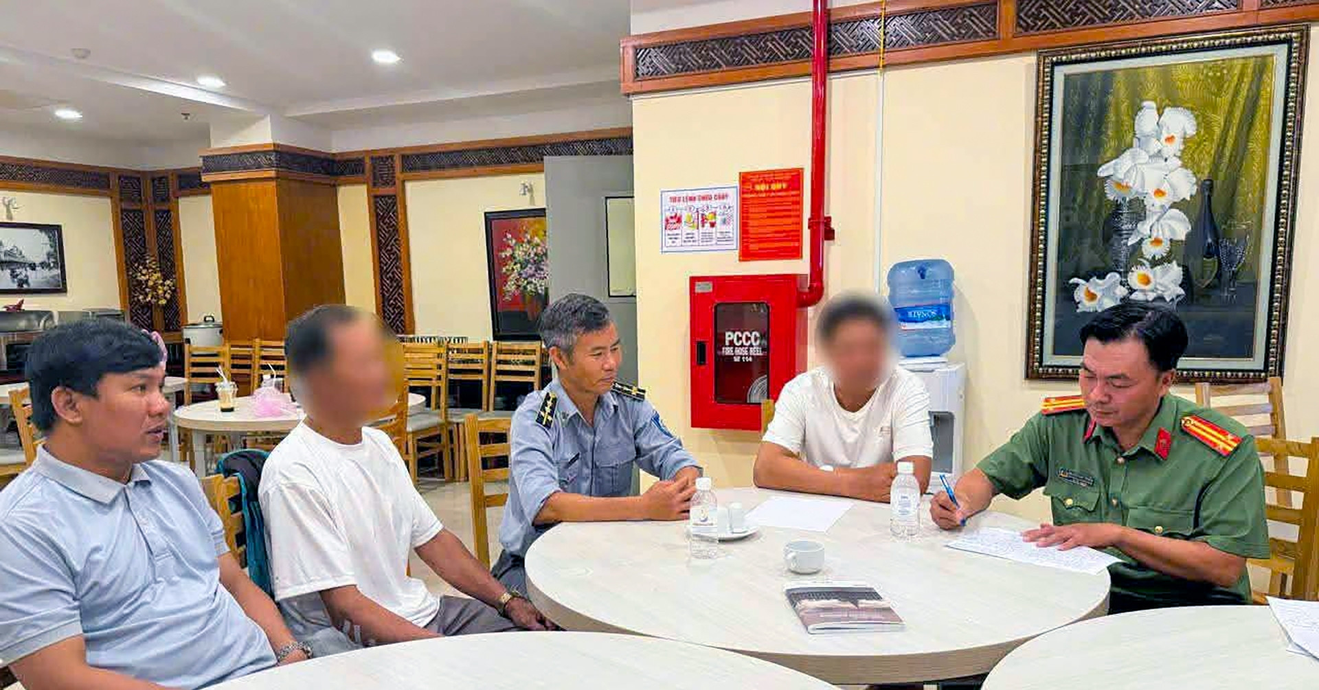 Tourists fined for damaging protected coral in Nha Trang