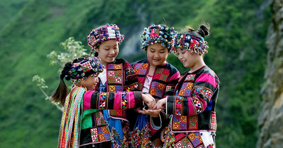Vietnam seeks wider education access for smallest ethnic minority groups