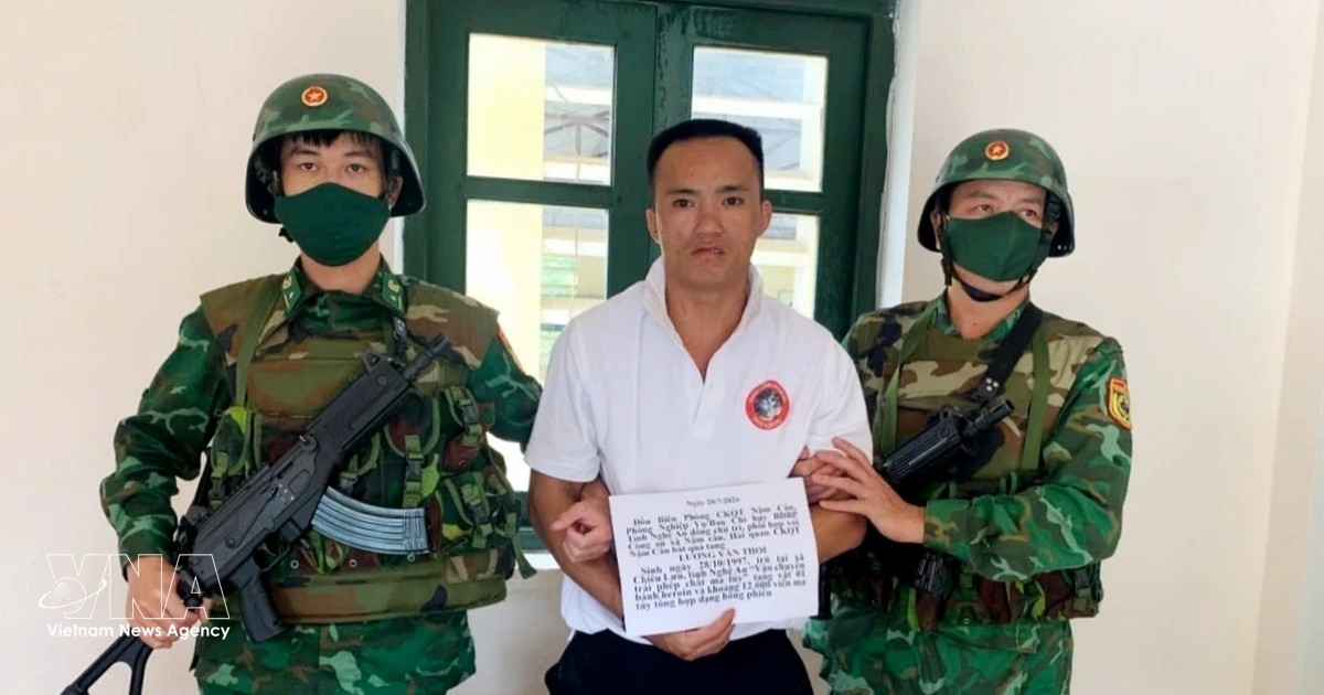 Border guards seize 15,200 drug pills, heroin in major trafficking bust