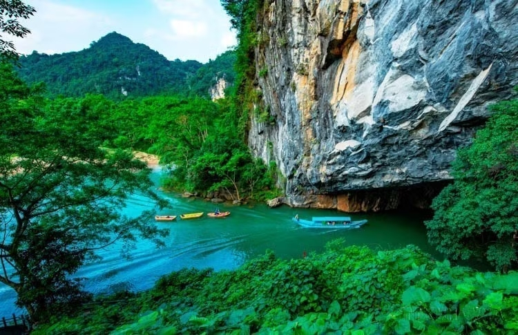 vna-potal-phong-nha-ke-bang-tro-thanh-di-san-thien-nhien-lien-bien-gioi-dau-tien-cua-viet-nam-8147280.jpg