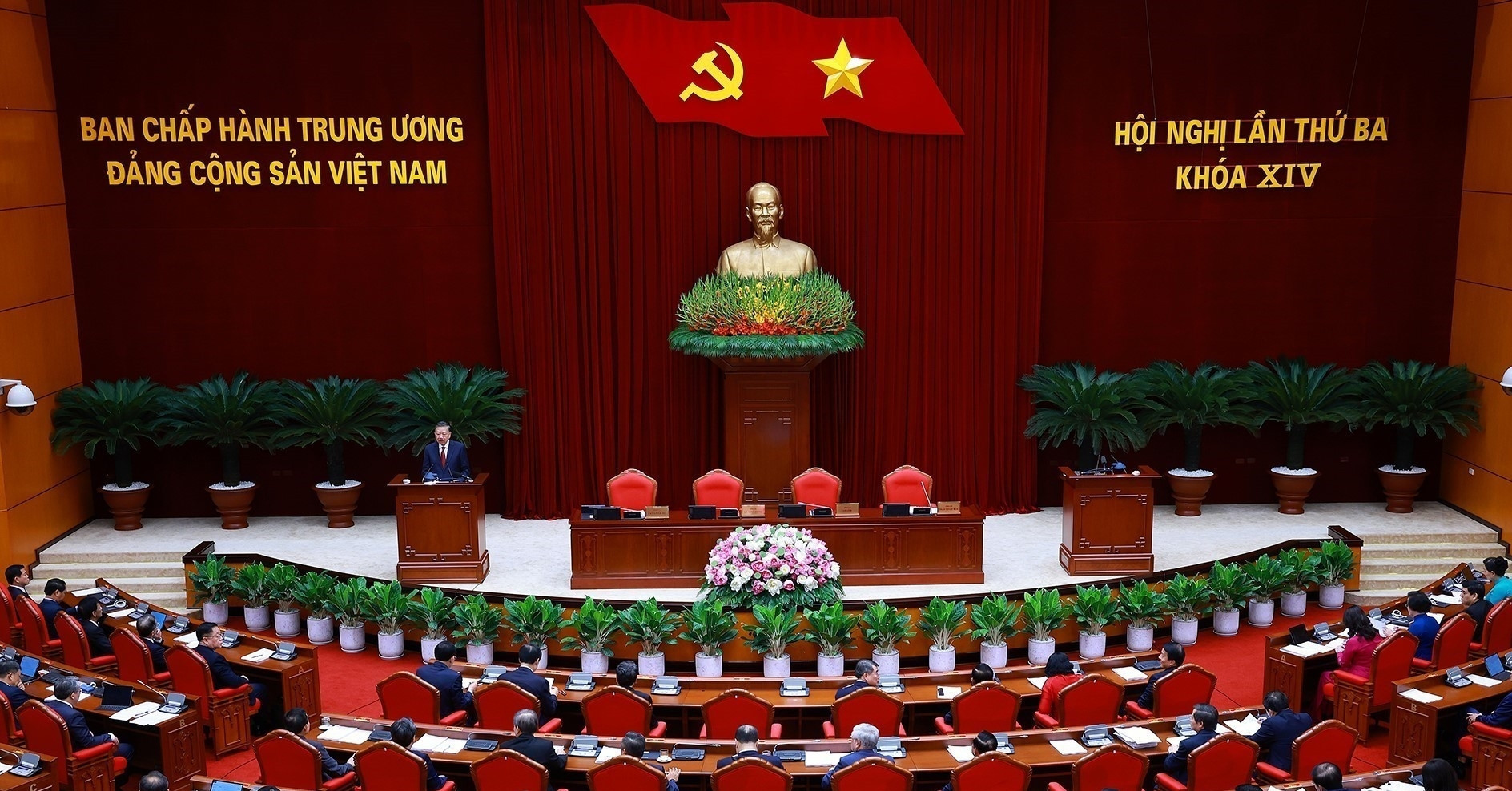 Party Central Committee agrees on two new cities, commission rename