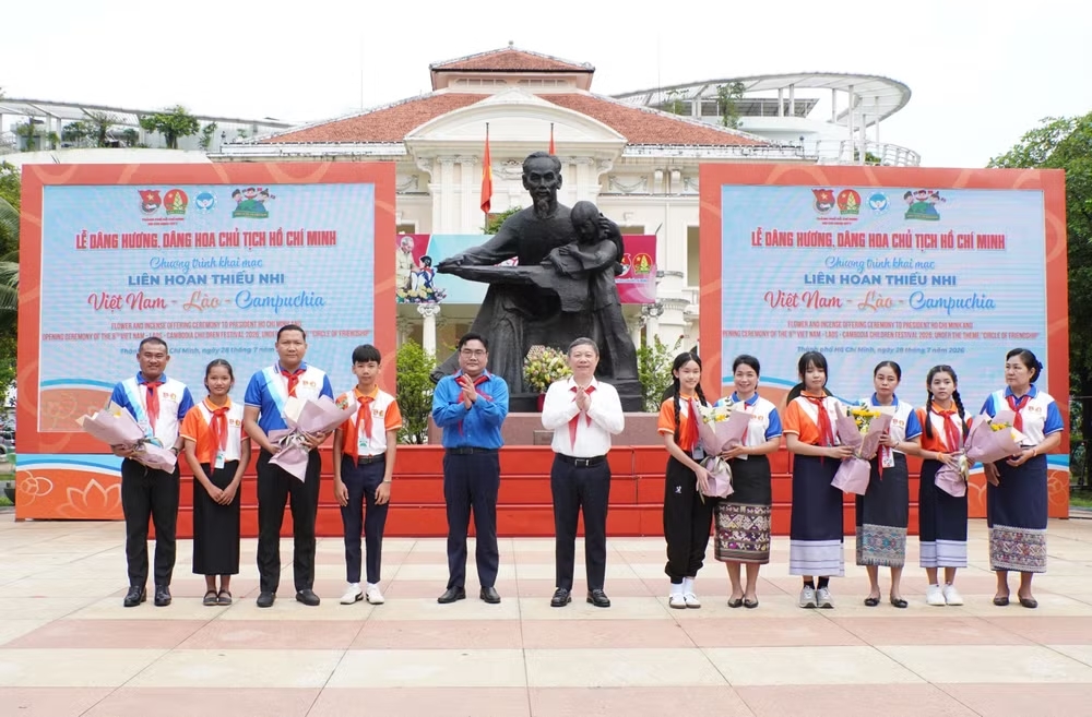 potal-khai-mac-lien-hoan-thieu-nhi-3-nuoc-viet-nam-lao-campuchia-nam-2026-8917656.jpg