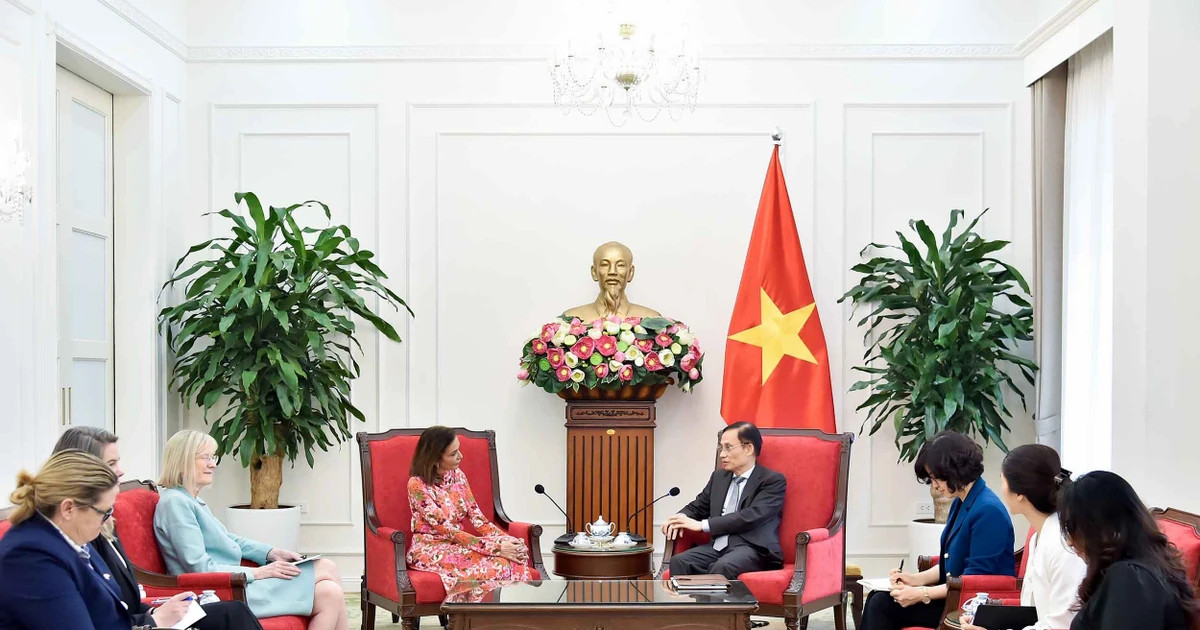 Vietnam seeks more Australian ODA for climate action, infrastructure development