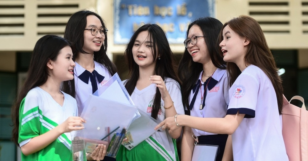 Vietnam plans shift to computer-based national graduation exams