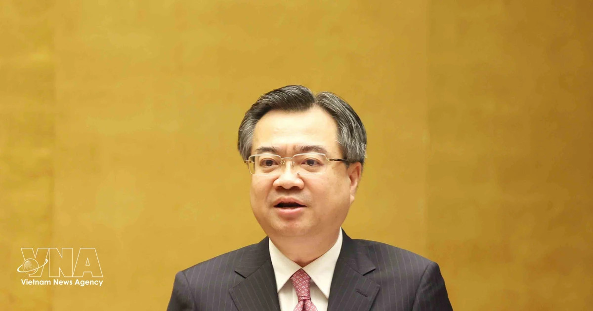Party resolution sets roadmap for renewing national development model