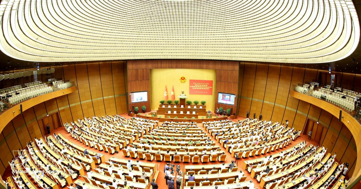 VN shifts from developing marine economy to building strong sea-based nation
