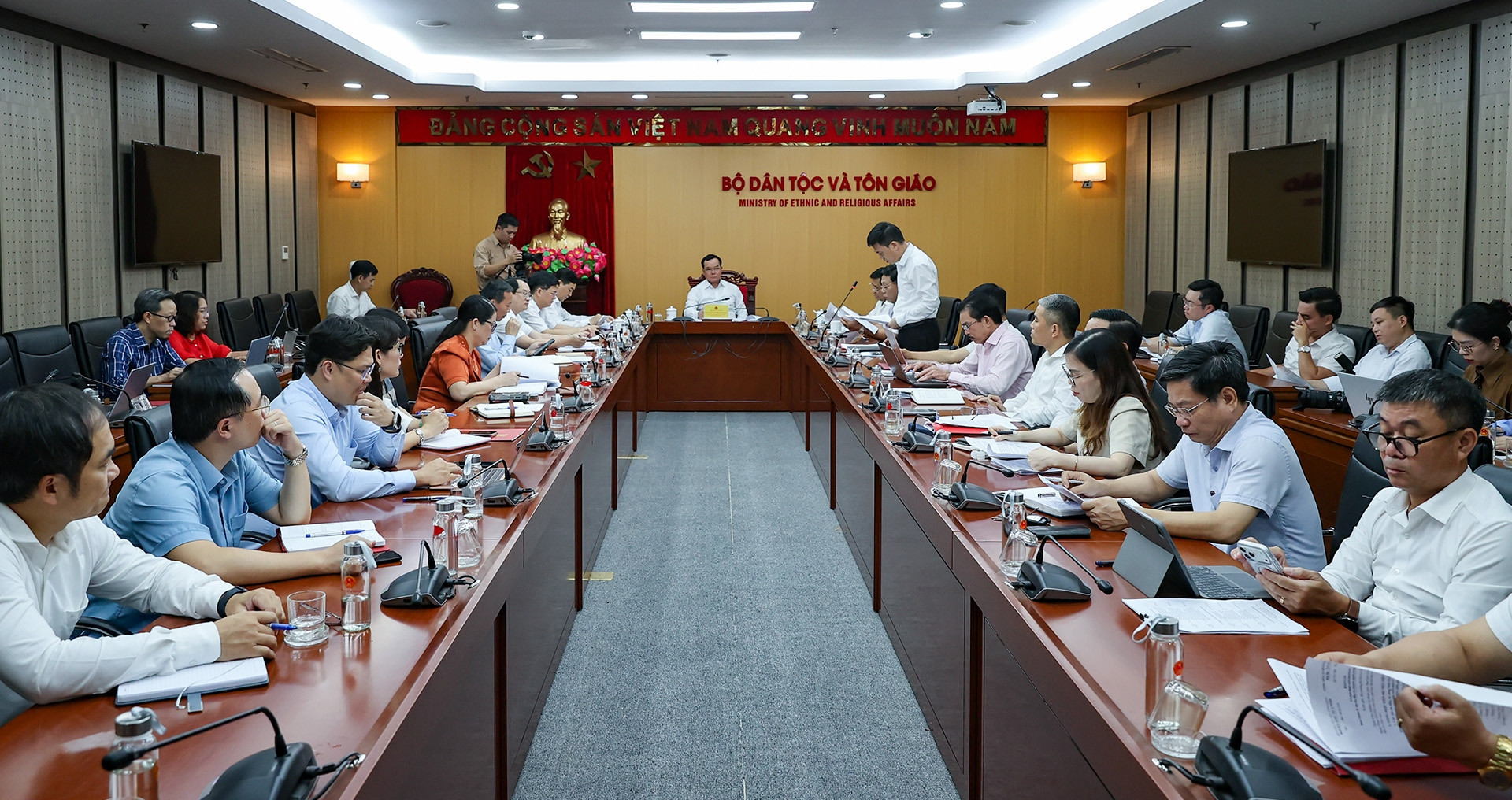 Ministry speeds up legal reforms and AI-powered digital services