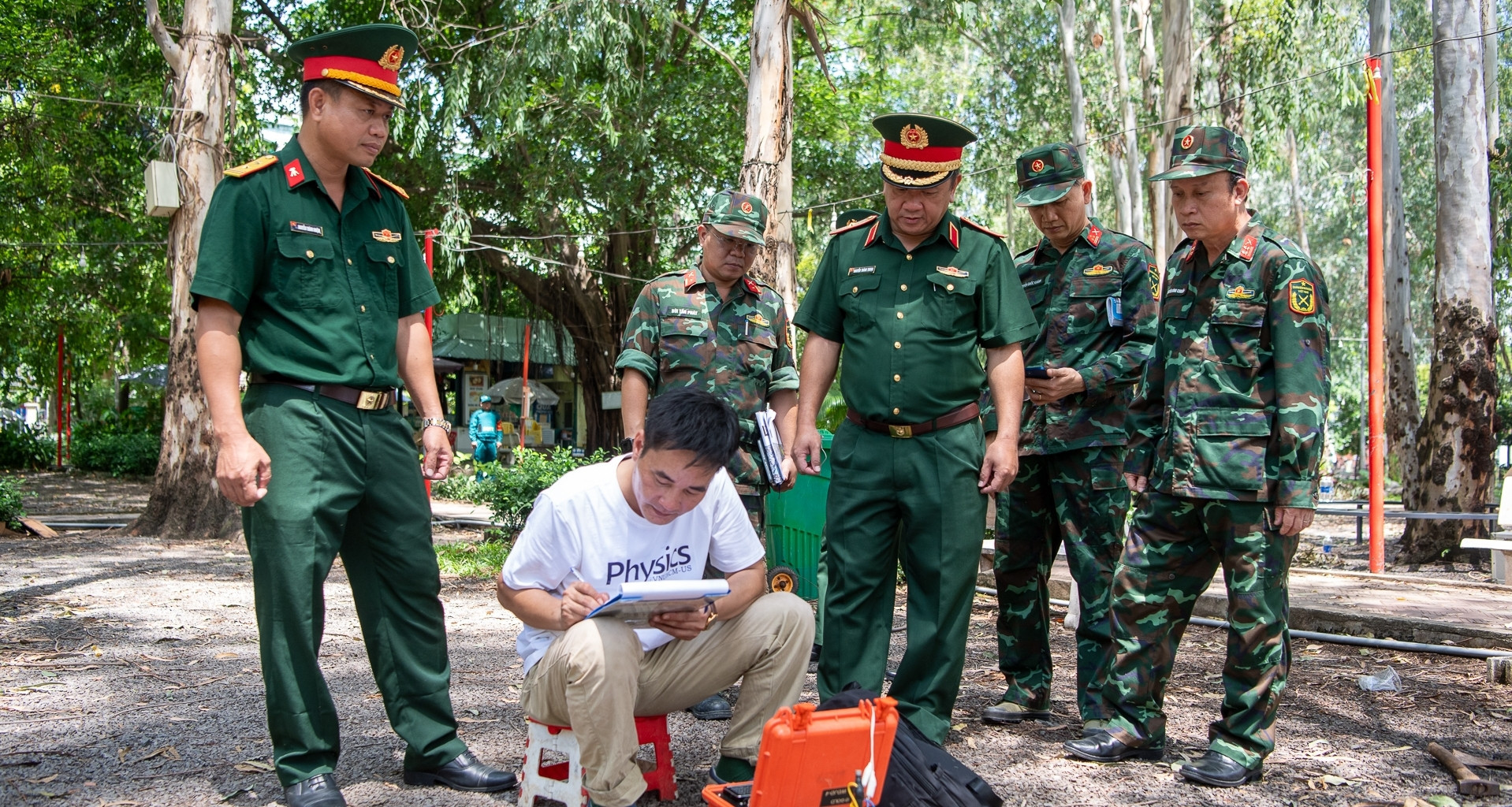 HCM City starts recovery of fallen soldiers' remains at Le Thi Rieng Park