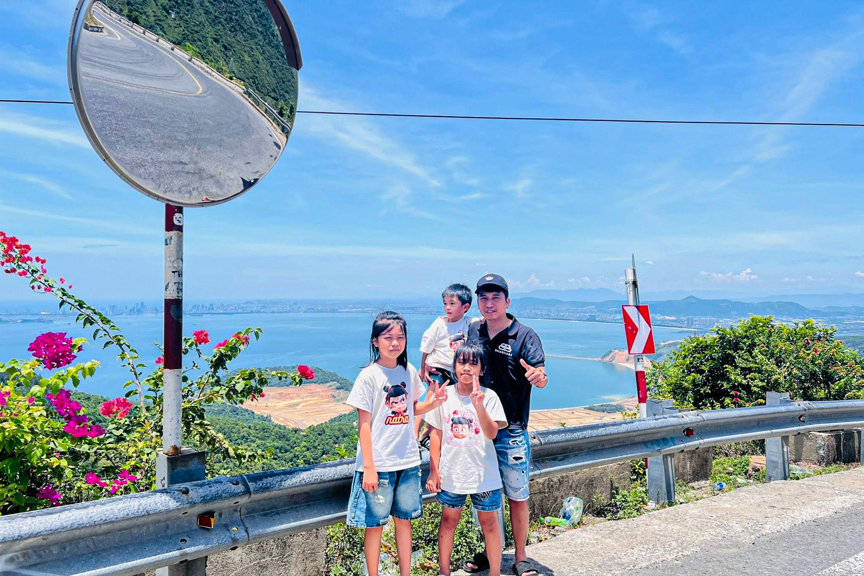 Parents close hair salon every summer to take children on cross-country journeys