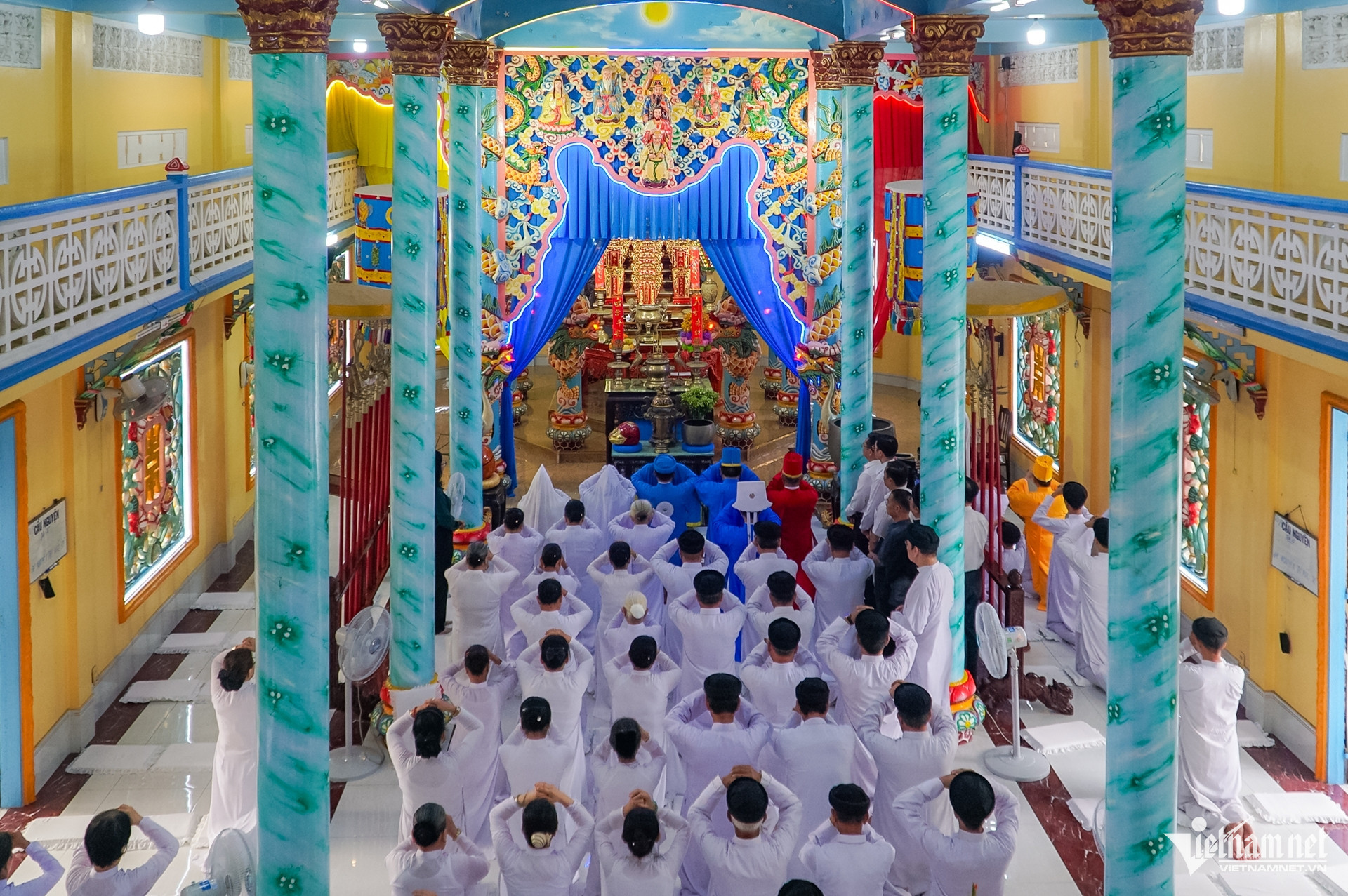 hoa hao buddhism.jpg