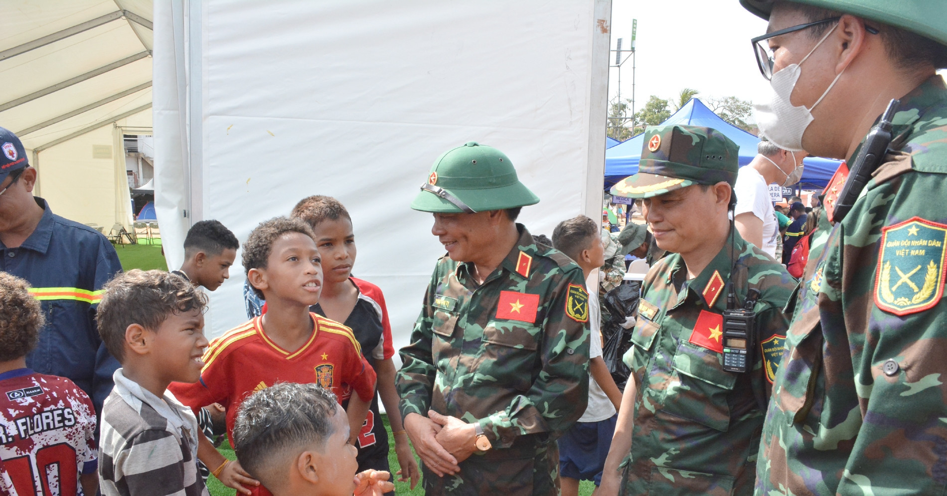 Vietnam's rescue team honored for earthquake response in Venezuela