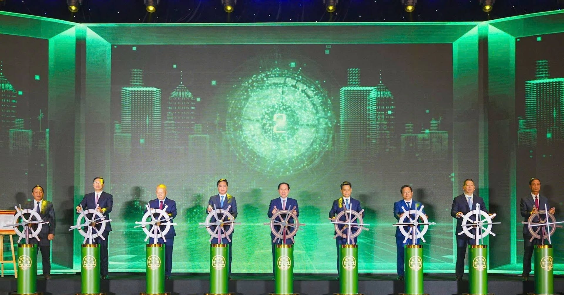 Hai Phong unveils free trade zone and new economic hubs