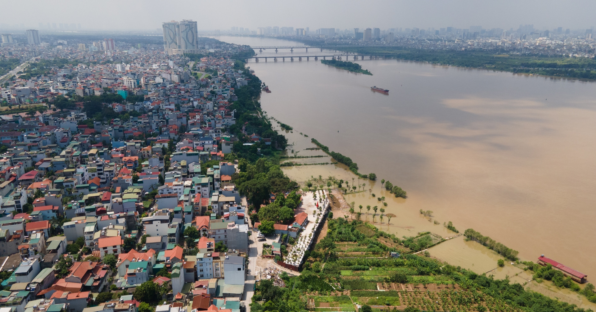 Hanoi wins support for three-river weir proposal
