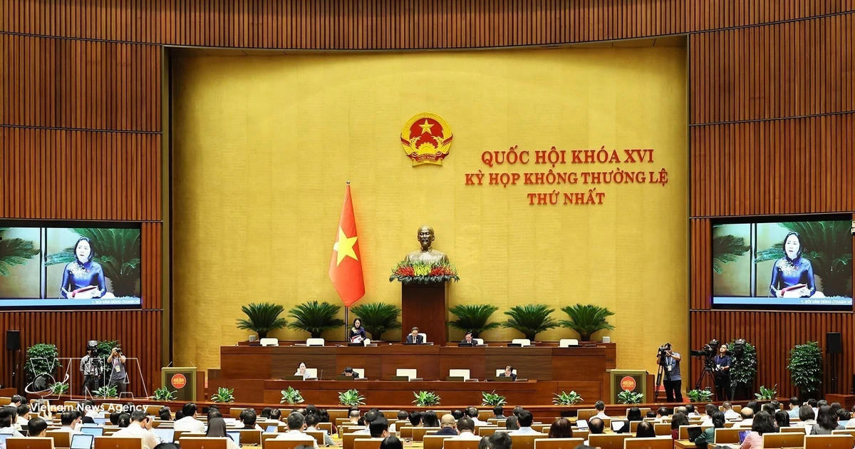 Lawmakers discuss stable framework for urban development