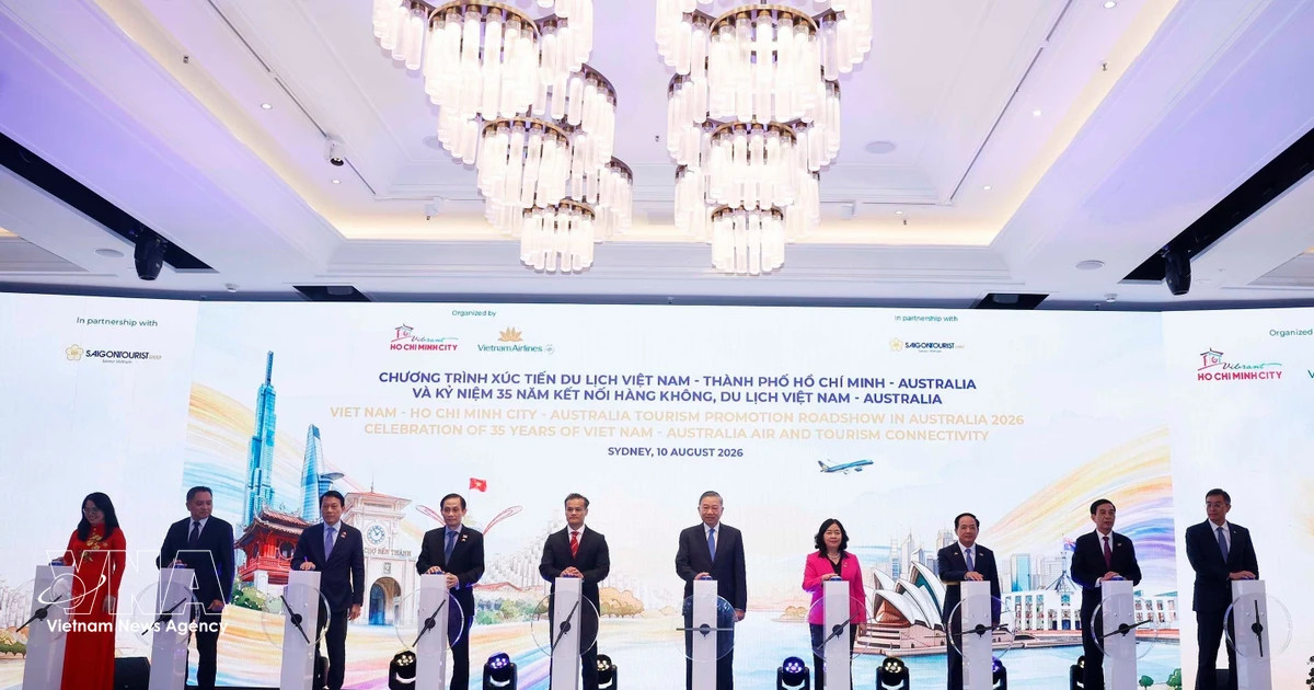 Top leader marks 35 years of Vietnam–Australia air, tourism links