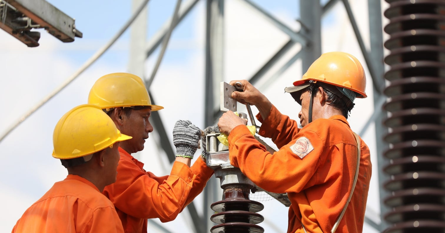 Vietnam forms 49-member task force to develop power sector ...