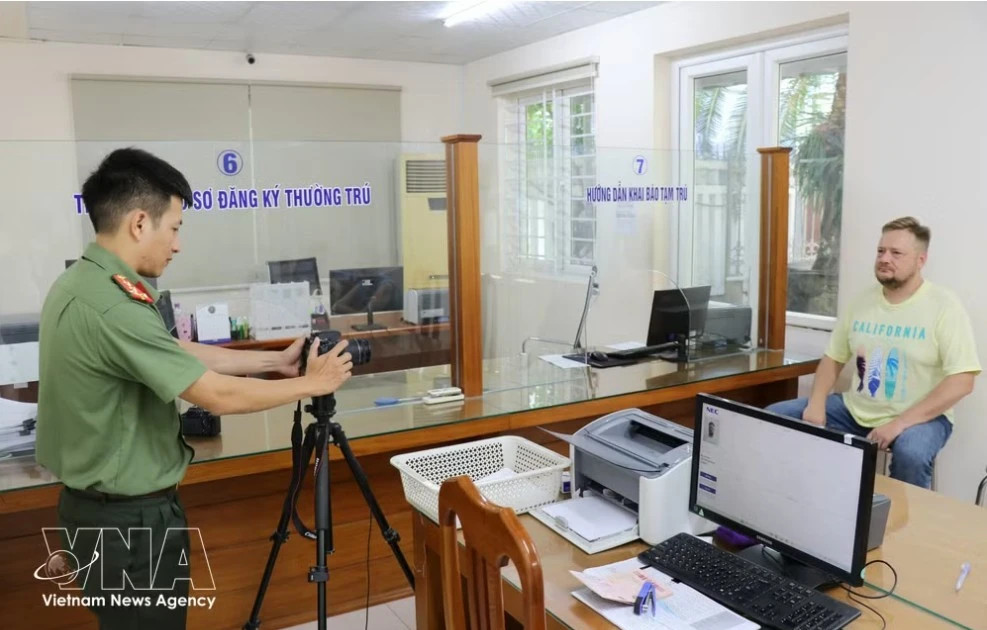 Foreign nationals legally entering or residing in VN eligible for e-ID accounts