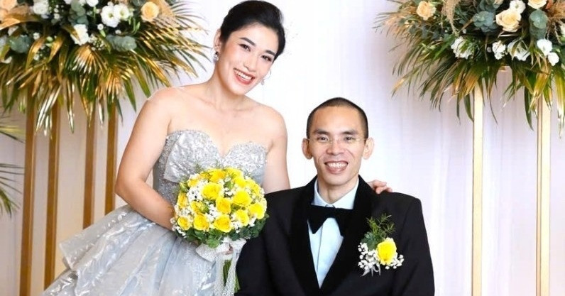 She quit her job for a quadriplegic man and found a life of her own
