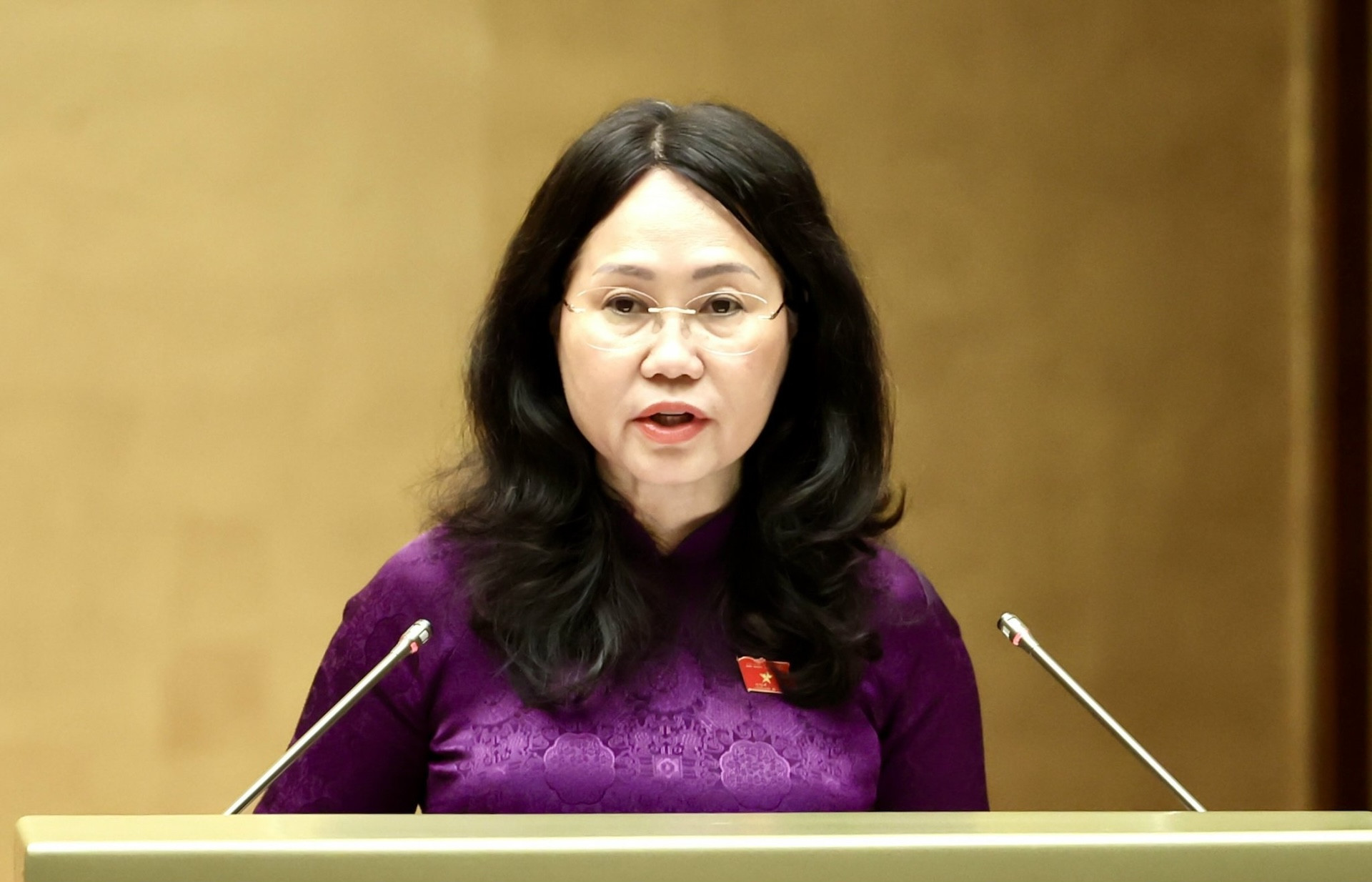 New law requires added scrutiny of books on sovereignty and history