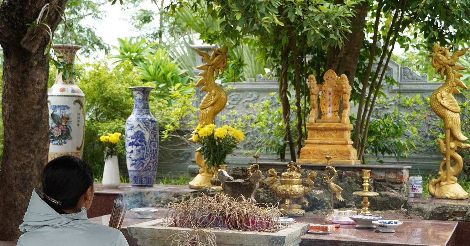 A sacred stone and the haunting legend behind a temple in Nghe An