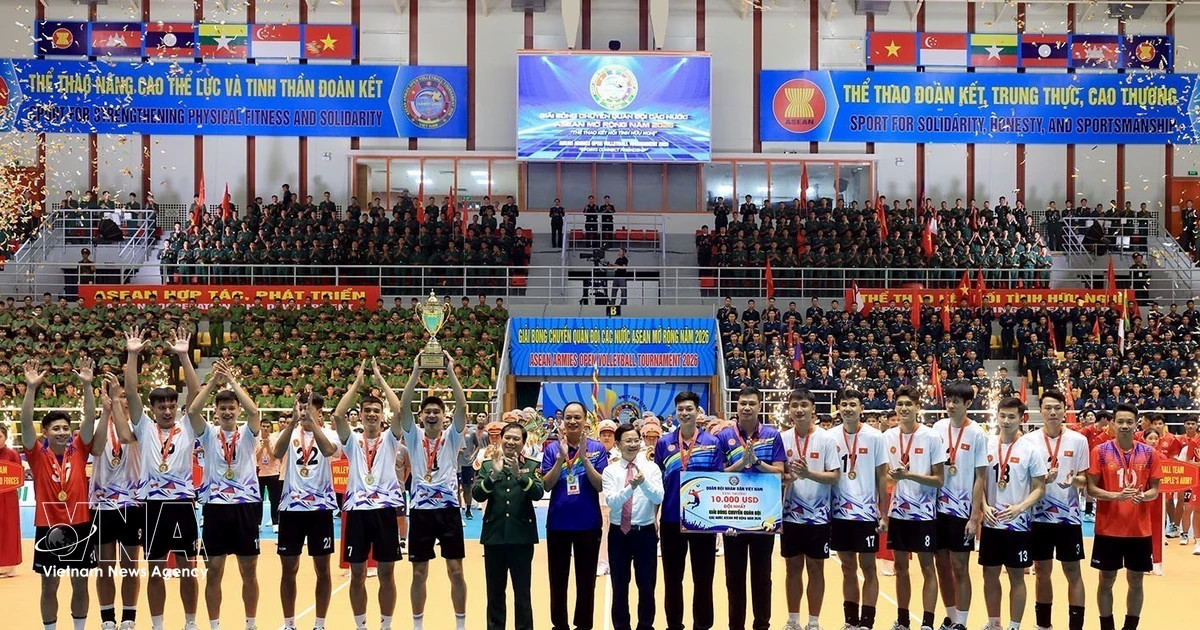 Vietnam People’s Army team win ASEAN Armies’ Open Volleyball Tournament