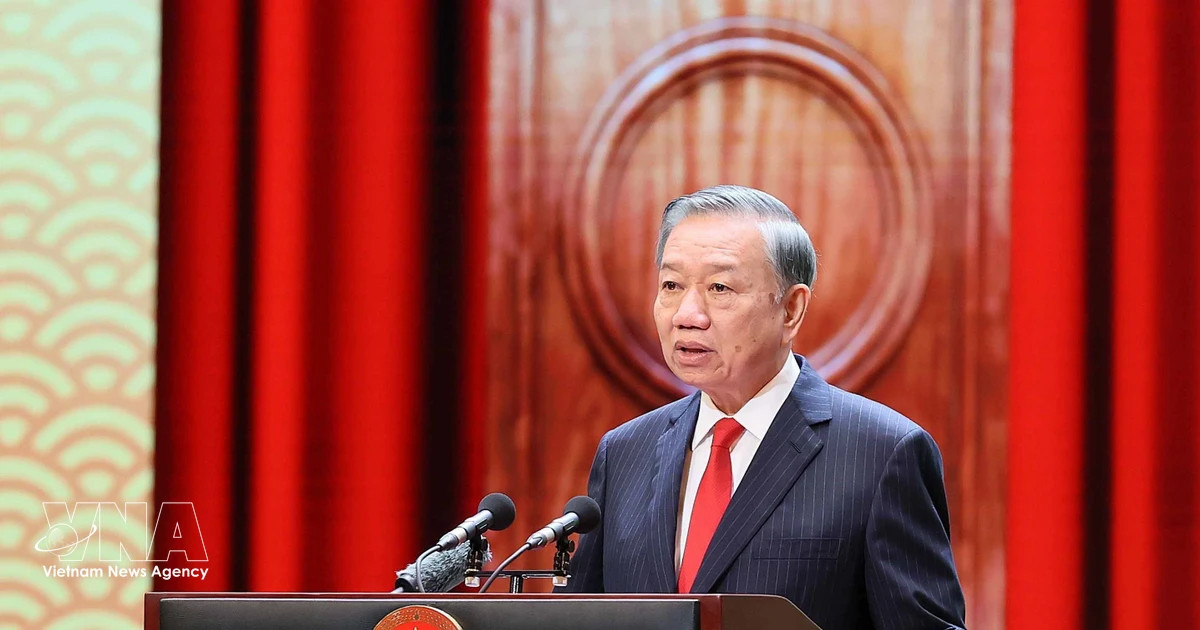 Top leader delivers speech at ceremony marking 81st anniversary of National Day