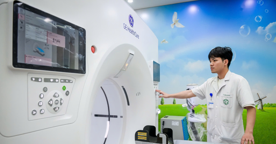 Modern technology cannot solve Vietnam’s late cancer diagnosis problem