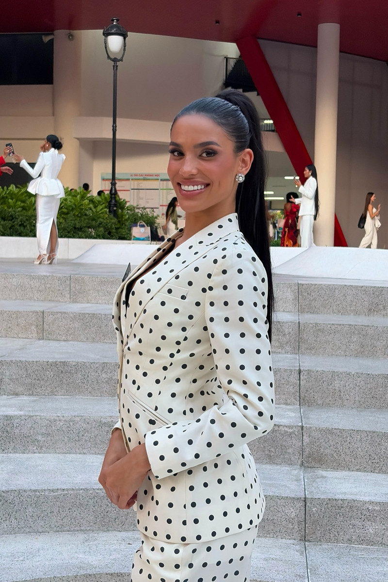 https://static-images.vnncdn.net/vps_images_publish/000001/000003/2026/8/29/miss-world-016-559.jpg