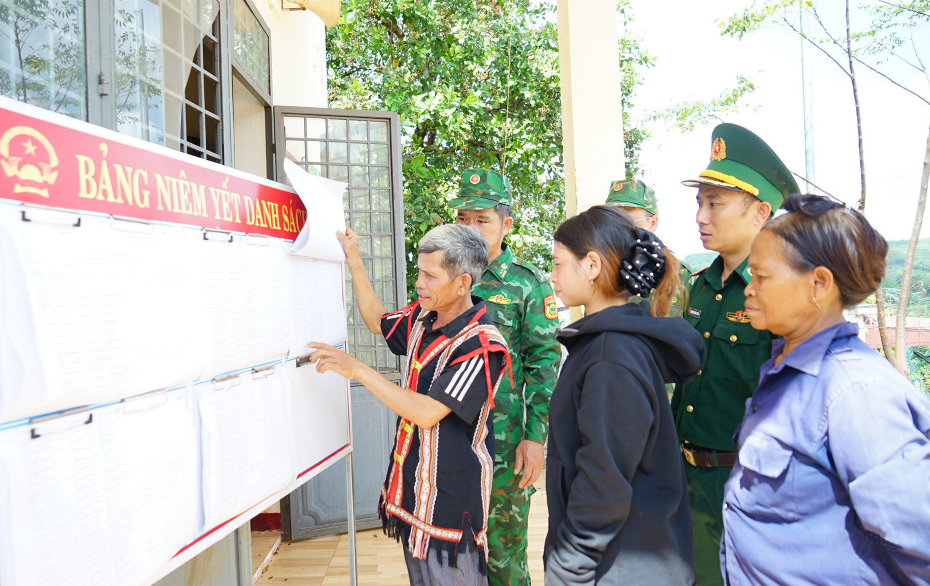 Một dải 1.jpg