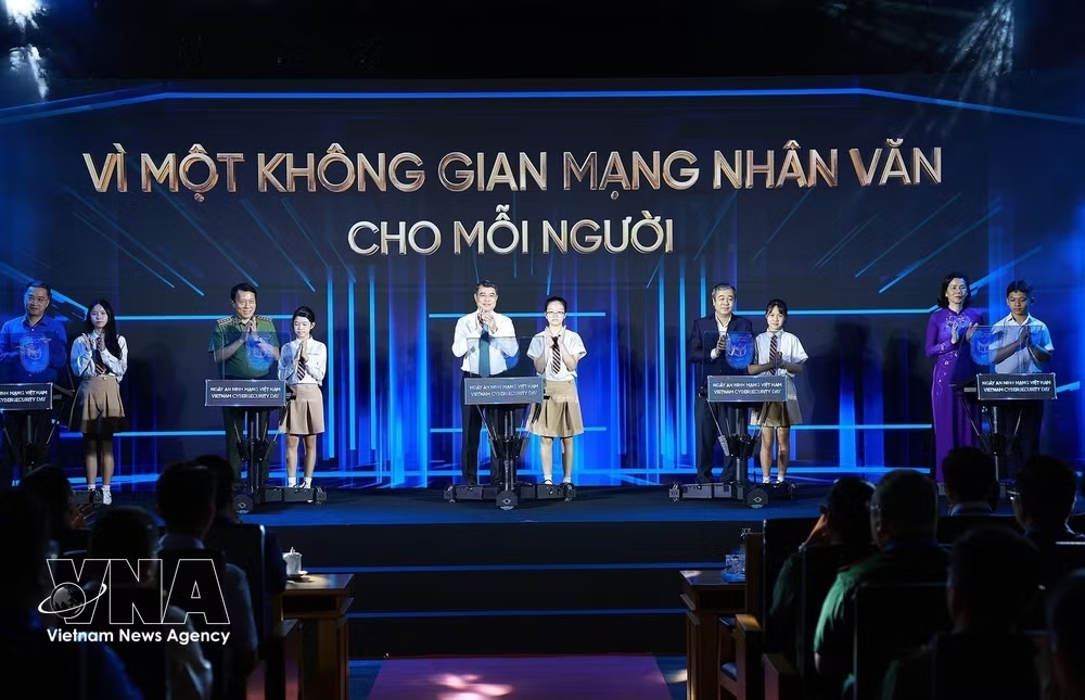 vnanet-potal-thu-tuong-le-minh-hung-phat-dong-huong-ung-ngay-an-ninh-mang-viet-nam-8936263.jpg