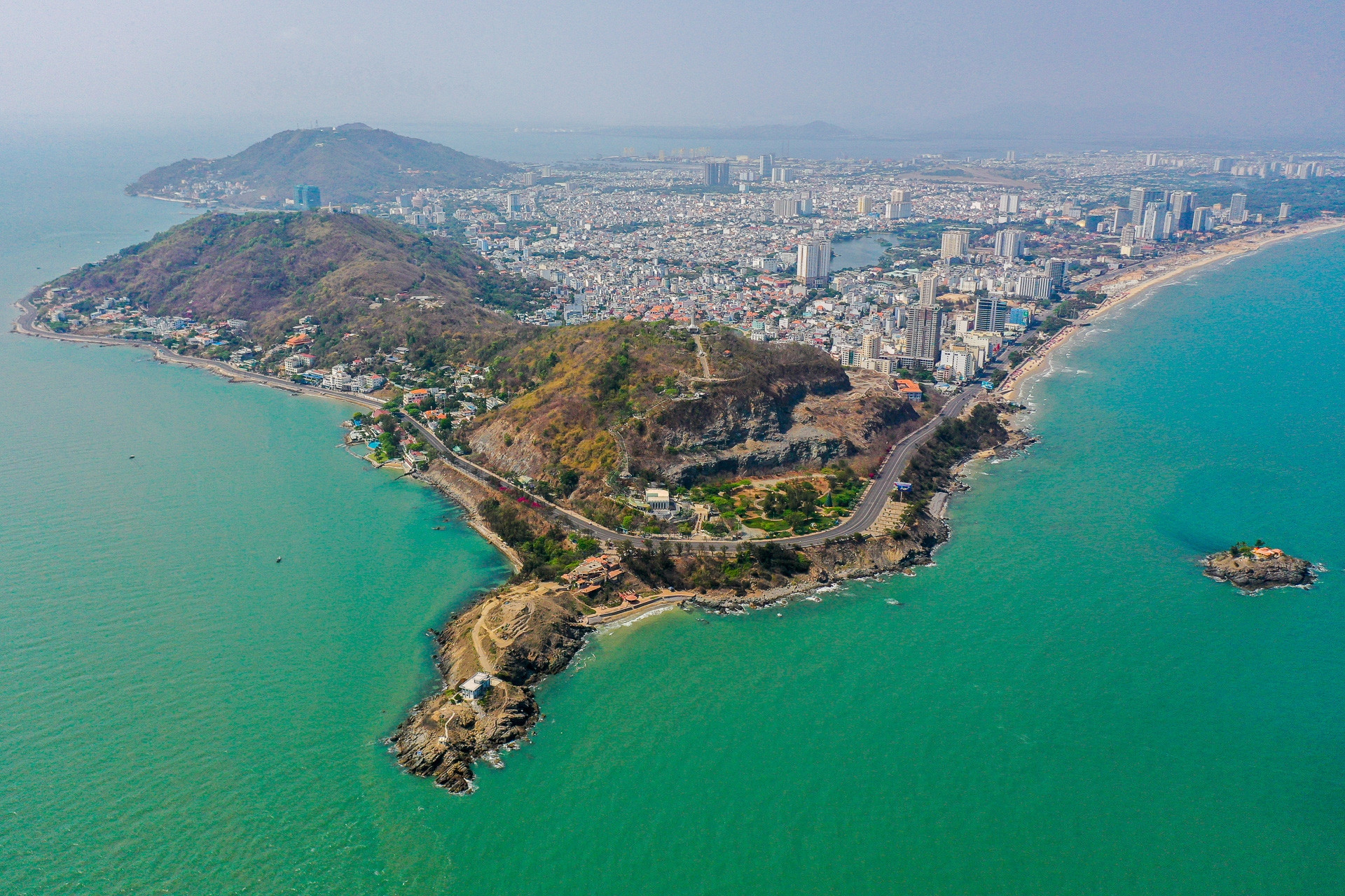 Five pillars of maritime strength and VN's breakthrough in offshore wind