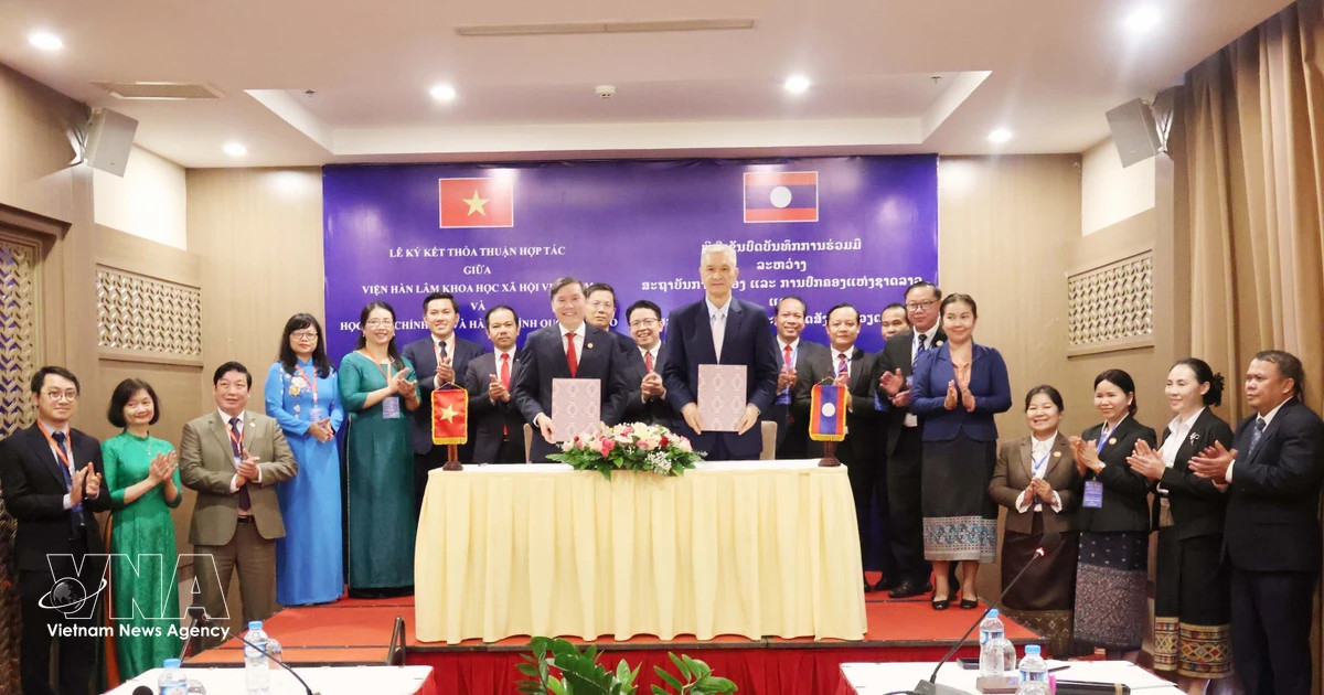 Vietnam, Laos step up cooperation in social sciences