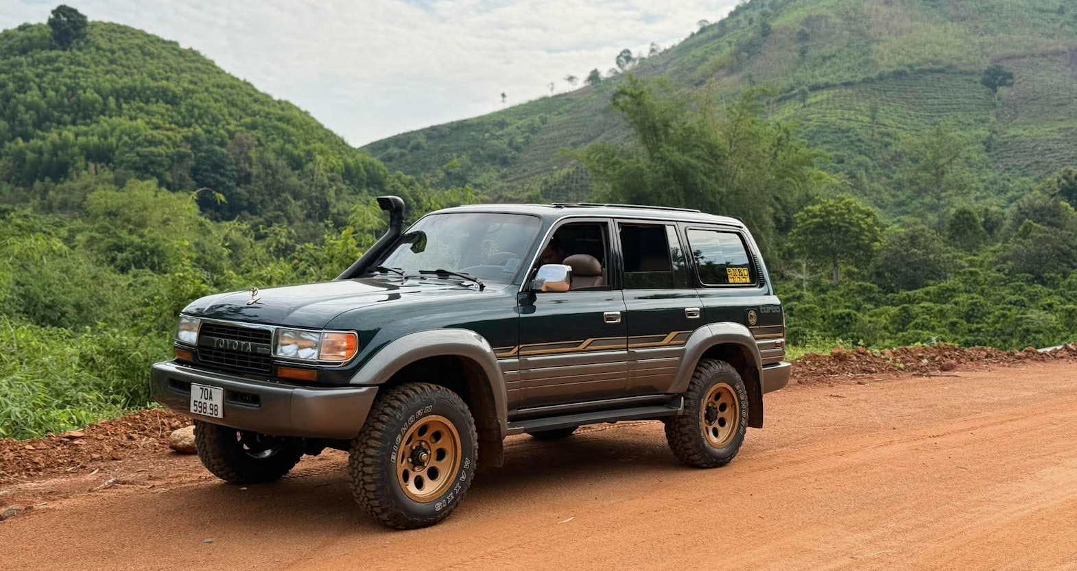 Vietnamese enthusiast revives 1995 Land Cruiser after global parts hunt