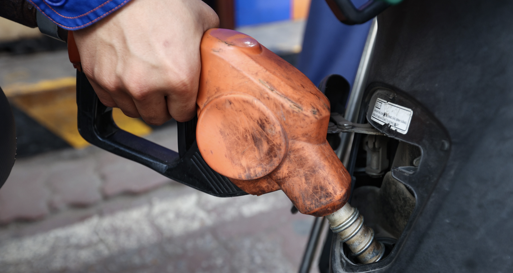 Vietnam imports nearly 13.7 million tons of fuel and crude oil