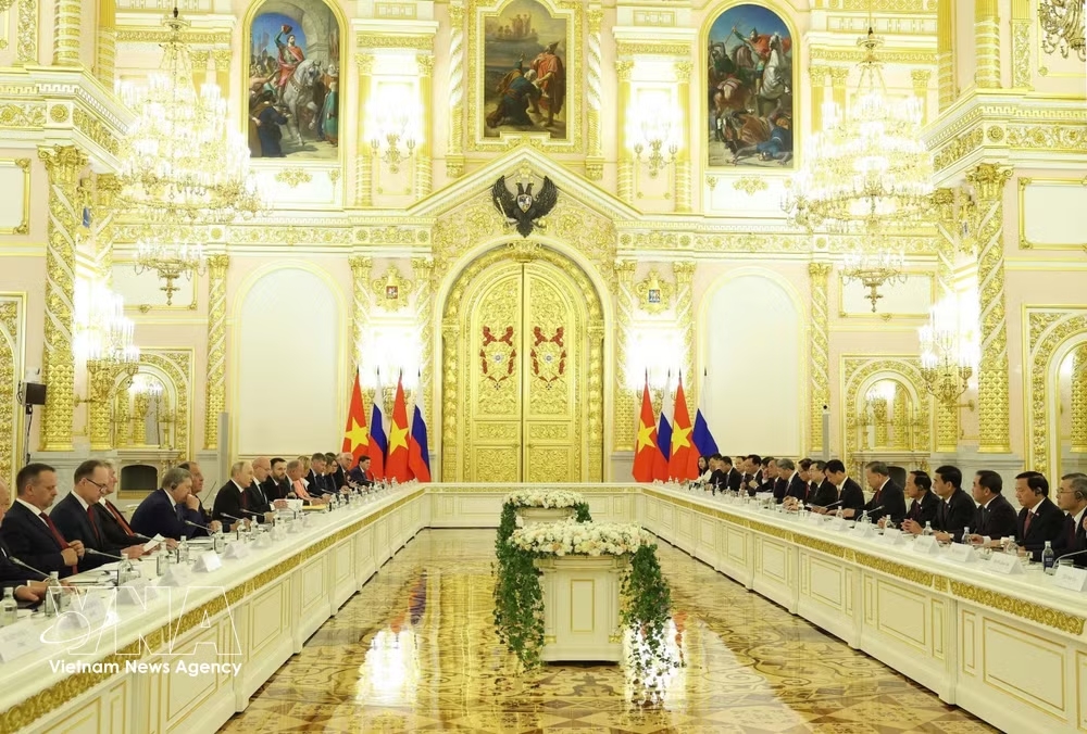 vnanet_potal-tong-bi-thu-chu-tich-nuoc-to-lam-hoi-dam-voi-tong-thong-nga-vladimir-putin-9014186-1.jpg