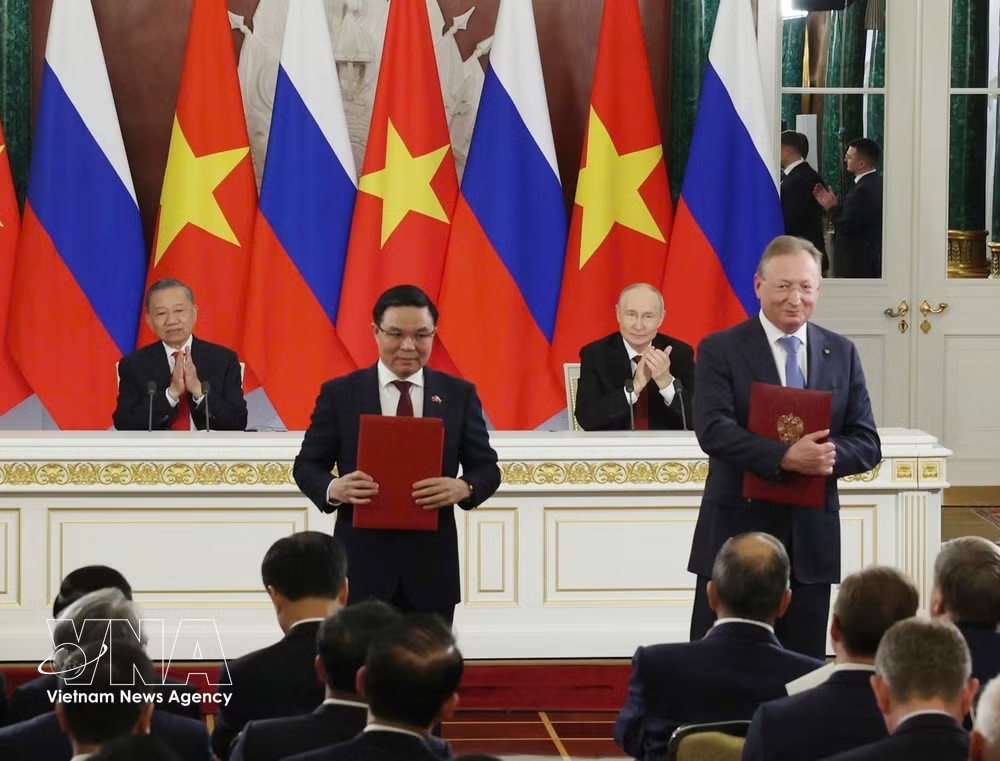 vnanet-vietnam-and-russia.jpg