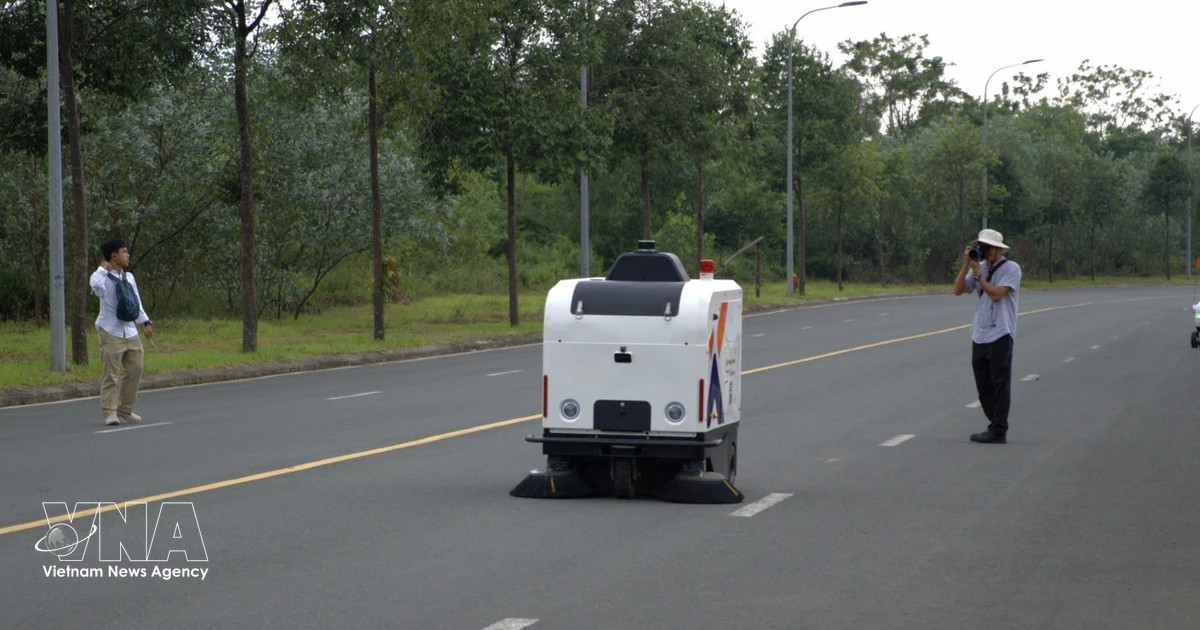 Hanoi approves controlled pilot of two technology projects
