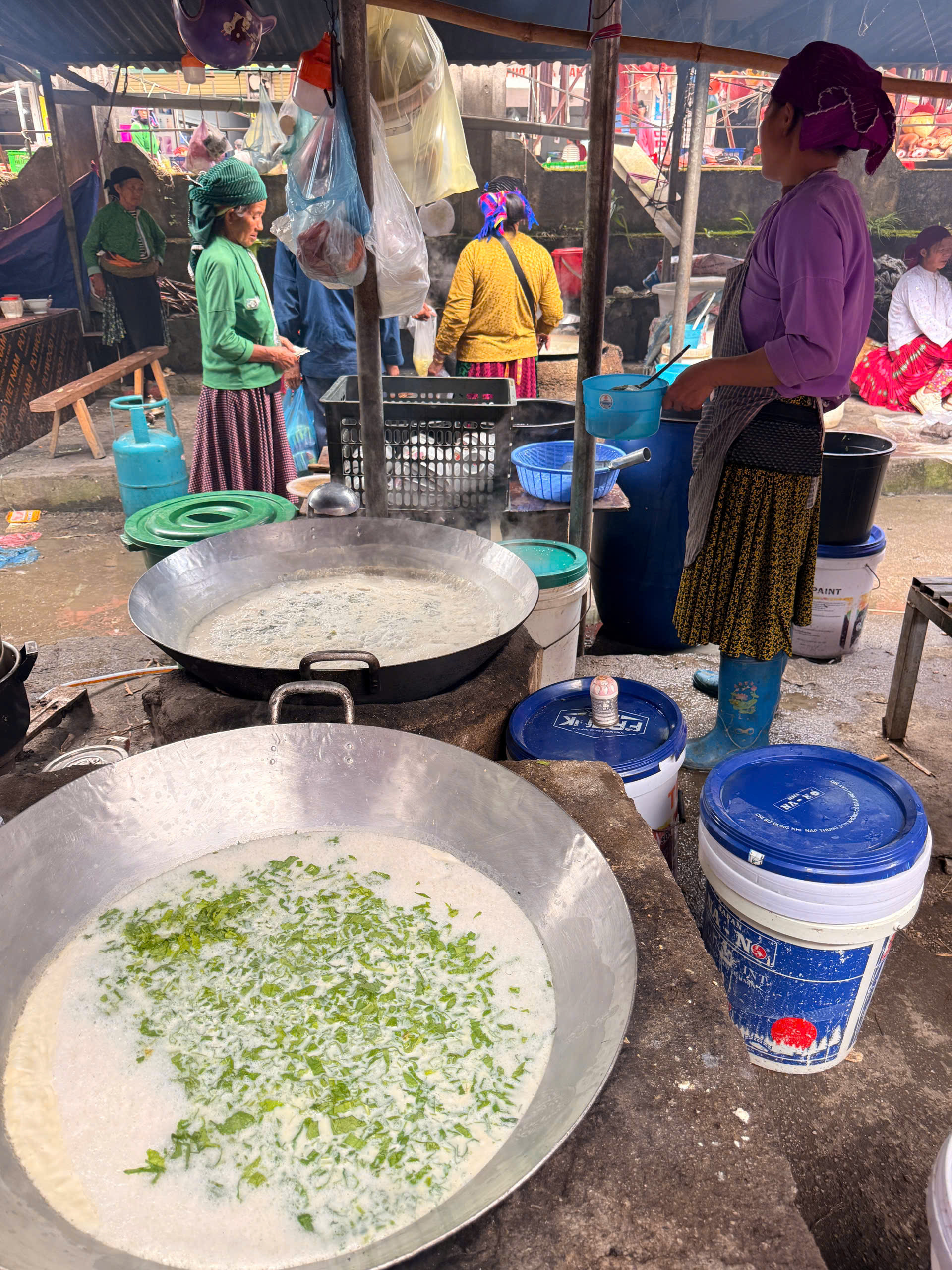 pho cao market8.jpg