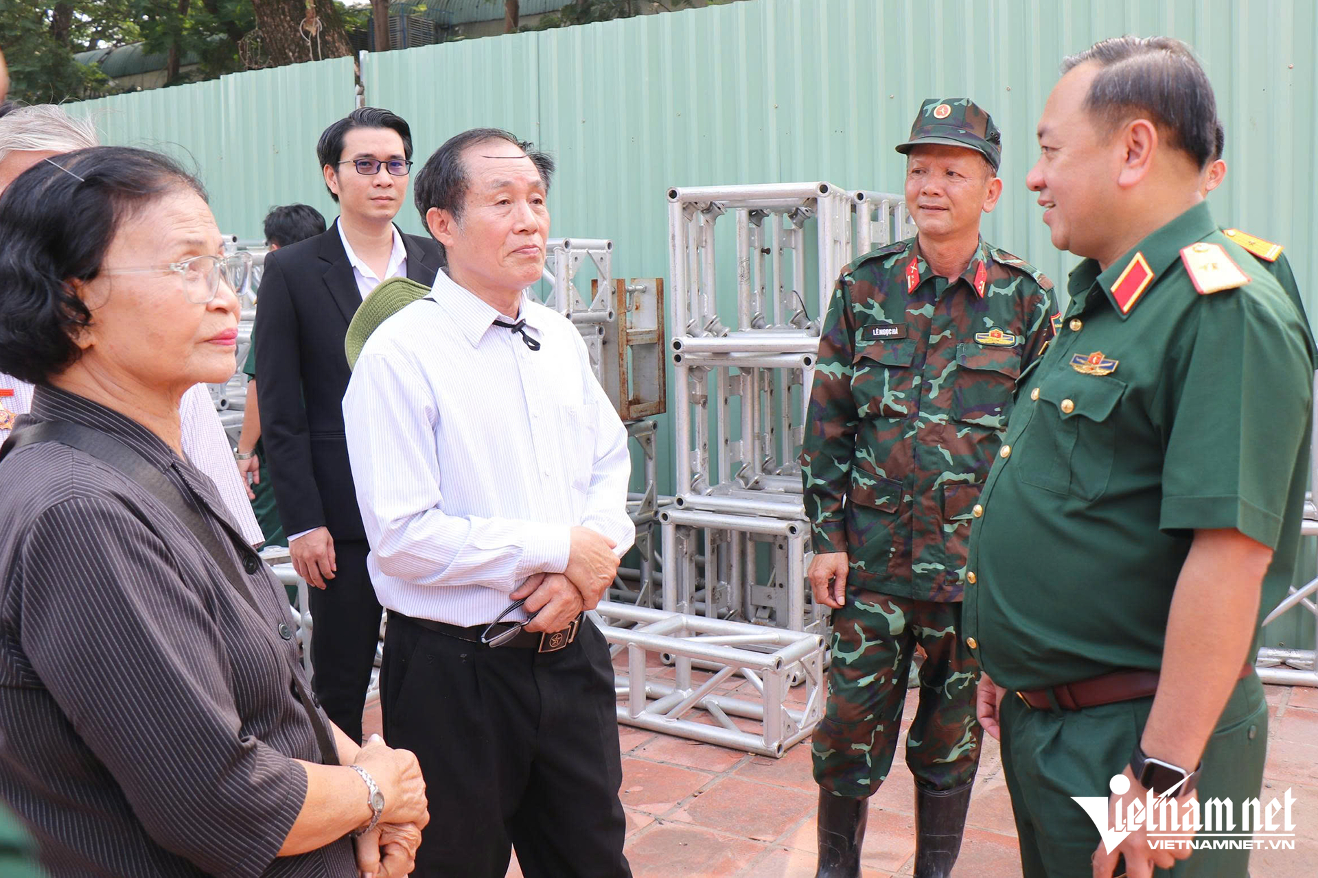 W-Công viên Lê Thị Riêng 0001.png