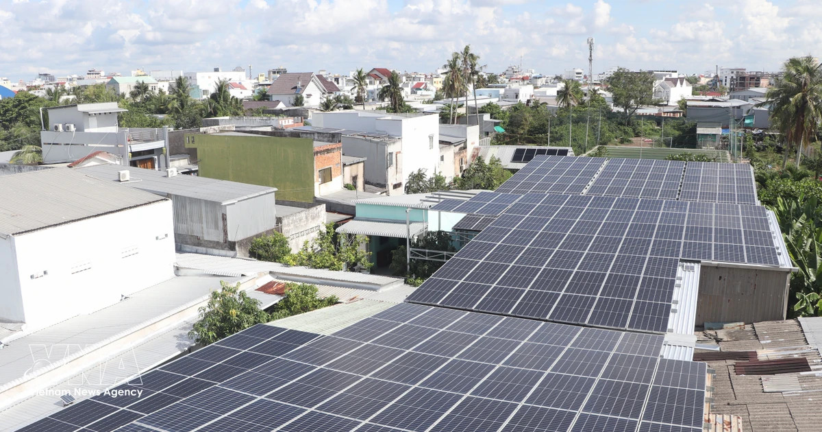 Vietnam lifts rooftop solar resale cap to 50%, boosting green transition