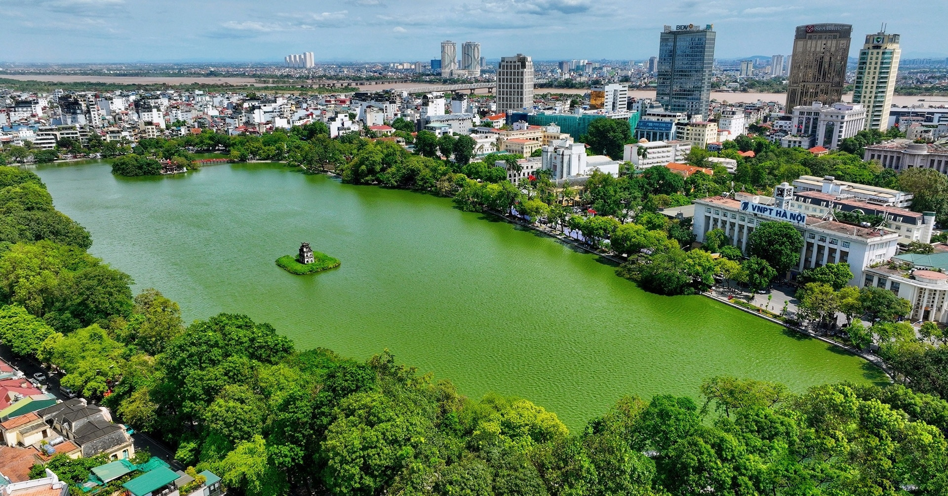 Hanoi plans major makeover around iconic Hoan Kiem Lake