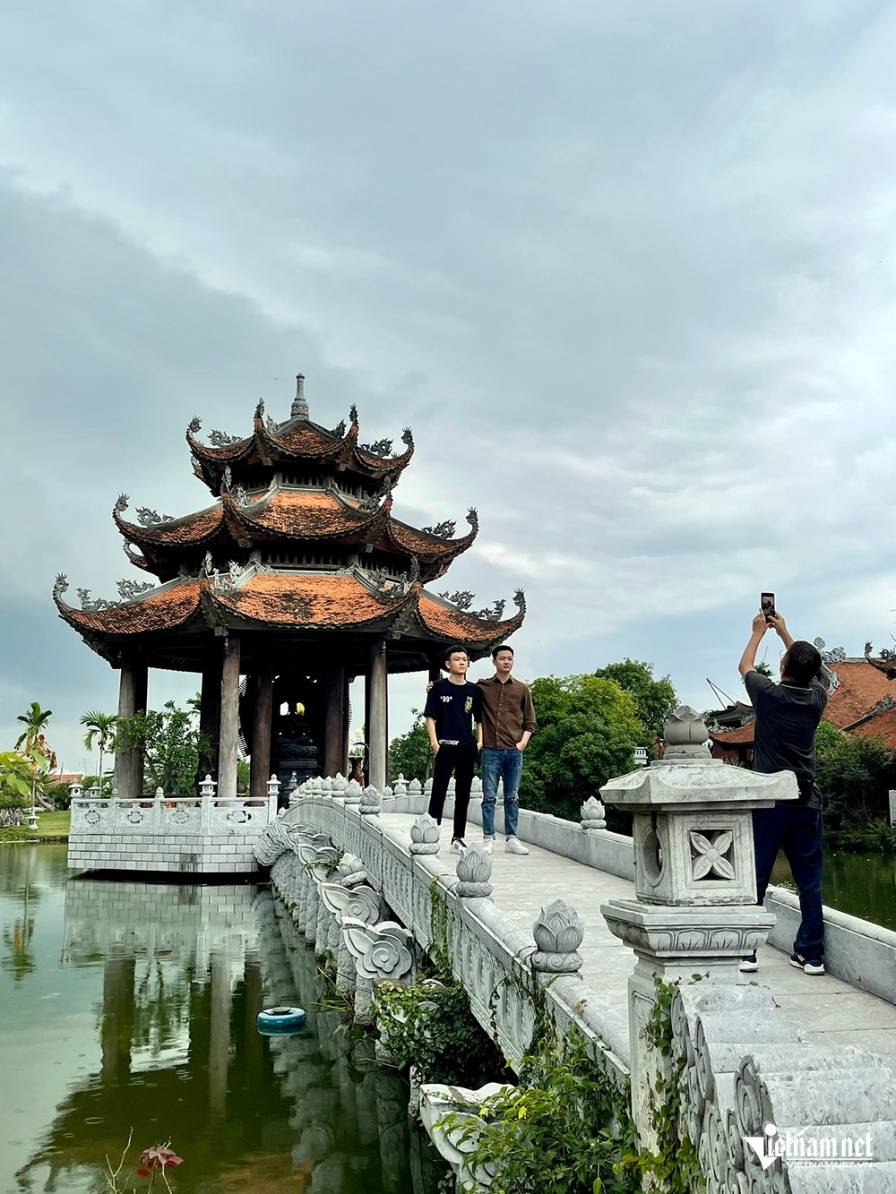 nom pagoda8.jpg
