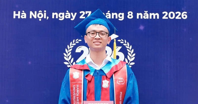 Former chemistry standout tops Hanoi medical residency exam