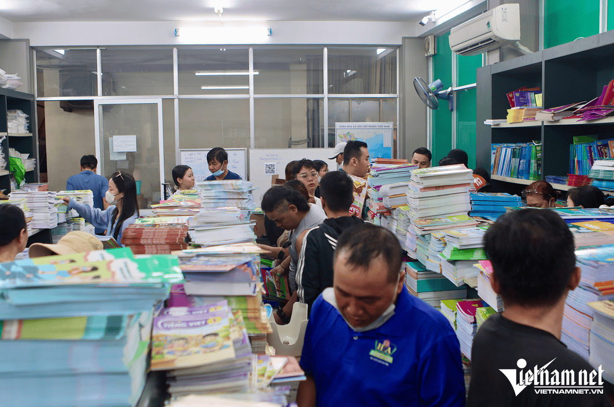 textbook (1).png
