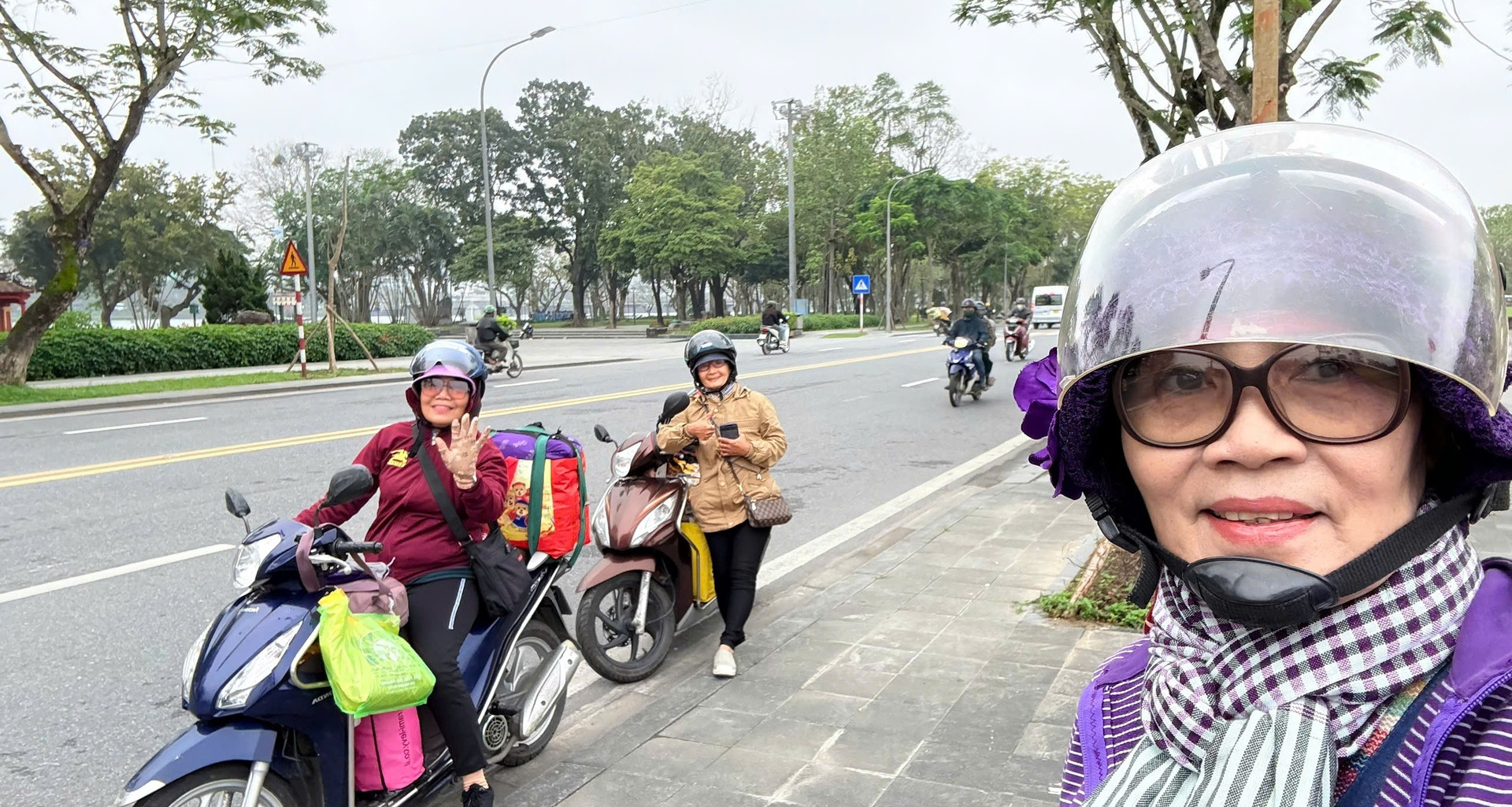Three retired teachers near 70 ride 2,300km across Vietnam to Hanoi