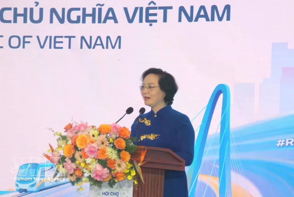 vnanet-potaldiendanvoichudedulichmicetrongkynguyenmoi8986854.jpg