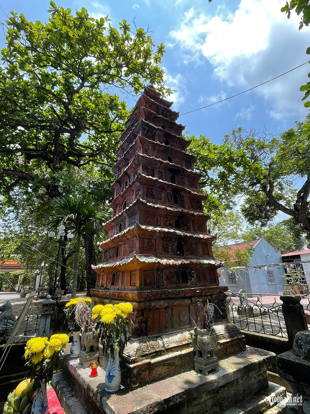 vn pagoda5.jpg